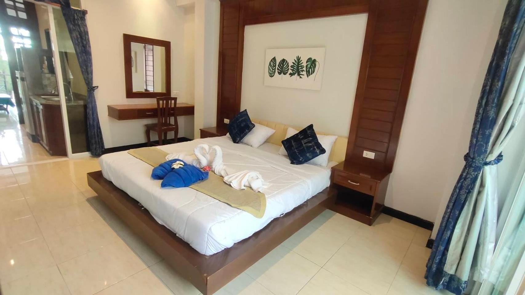 Phadee Apartment Karon Exterior photo